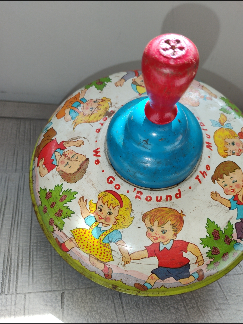 Classic Kids Spinning Top Toy - Blue & Red